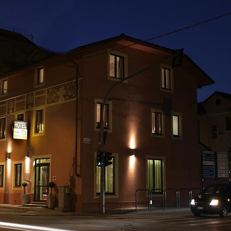 Hotel Fortyfive Chivasso Eksteriør bilde